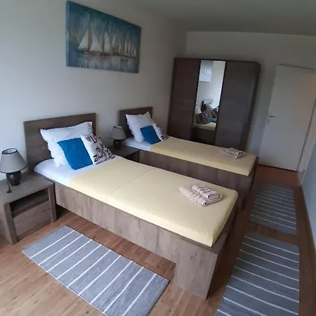 Petrovic Center Apartament *