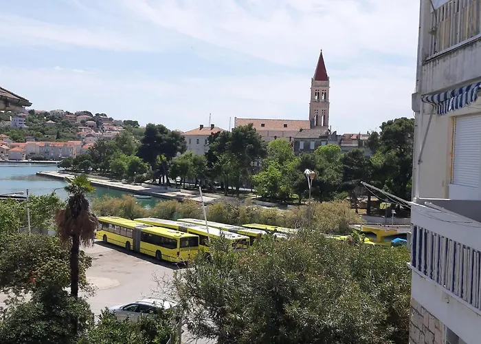 Petrovic Center * Trogir
