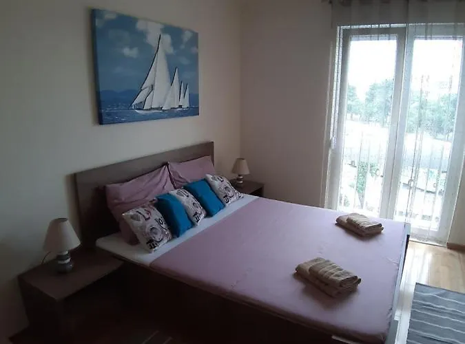 Petrovic Center Lägenhet Trogir