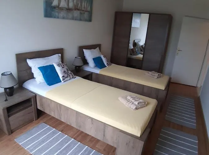 Petrovic Center 公寓 *