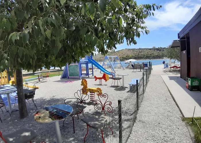 Petrovic Center Lägenhet Trogir